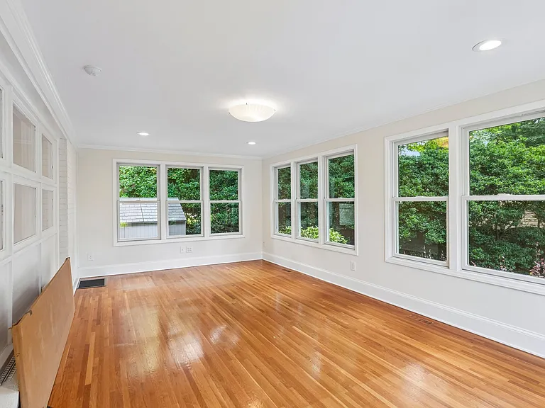 1031 Cutler Pl — Photo 34