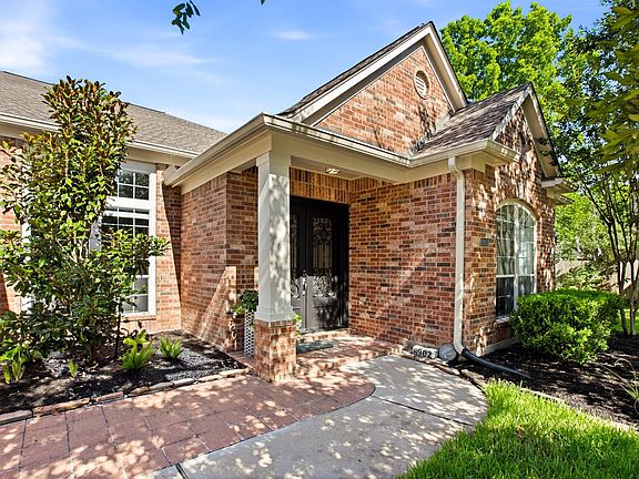 3rd image of 8902 Dakota Ct