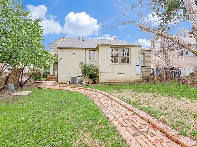 7015 Hammond Ave — Photo 10