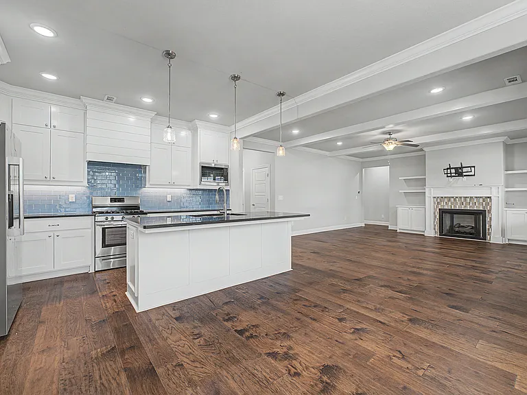 431 Linda Ln — Photo 16