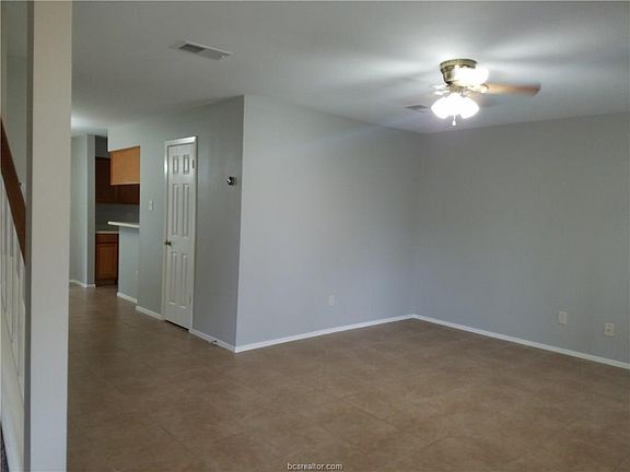 3rd image of 1904 Dartmouth St APT E2
