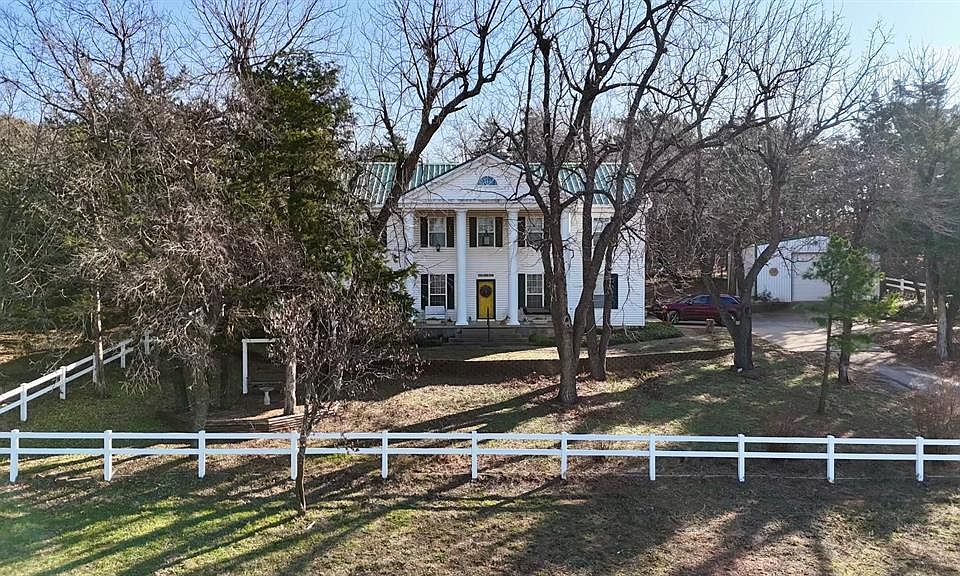 1st image of 16285 S Maple Rd