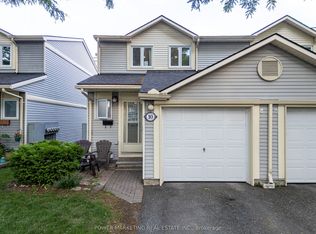 10 Bujold Ct, Ottawa, ON K2L3N6