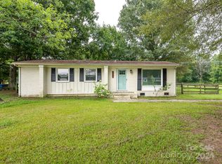 8106 Indian Trail Fairview Rd, Indian Trail, NC 28079