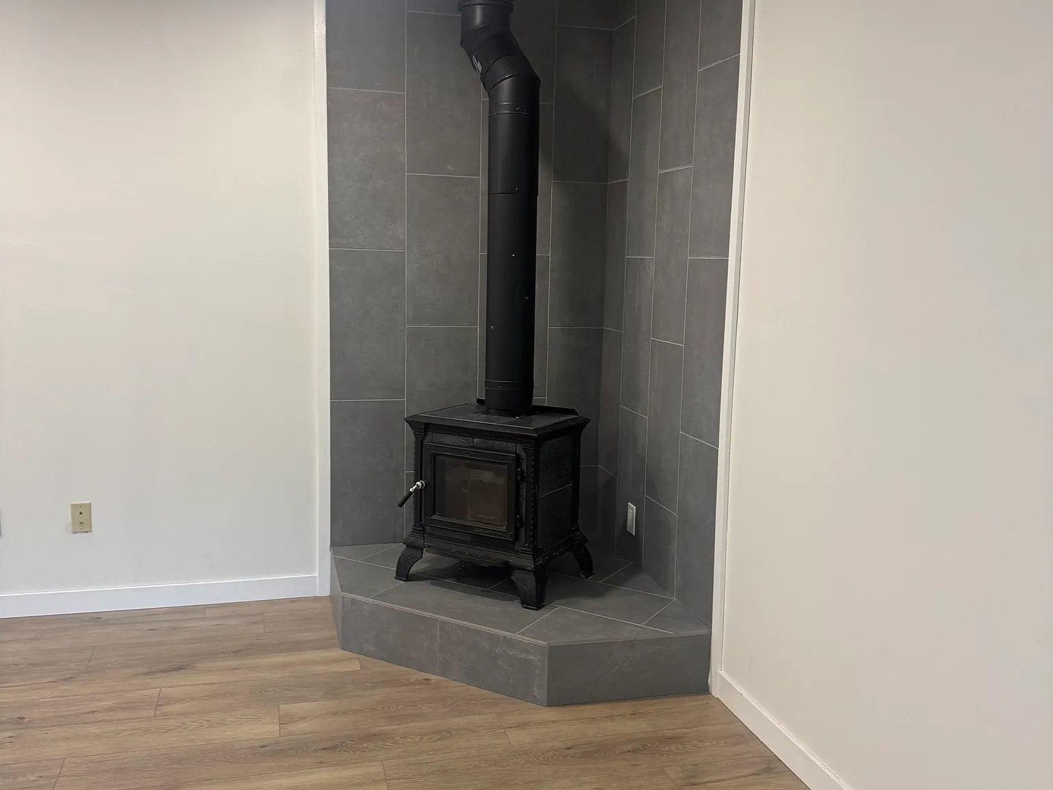 2 bed, 850 sqft, $1,850 — Photo 3