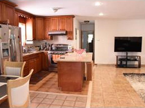 4th image of 8745 14th Ave