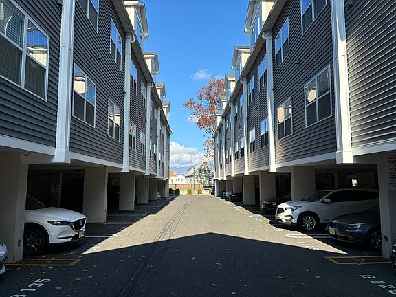 2nd image of 135 Westfield Ave APT 201