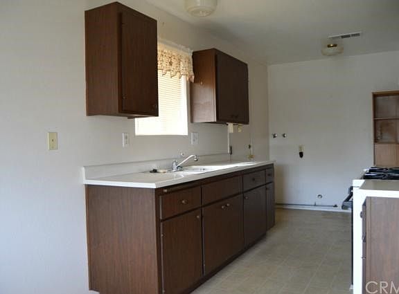 3rd image of 2320 Cristobal Ave
