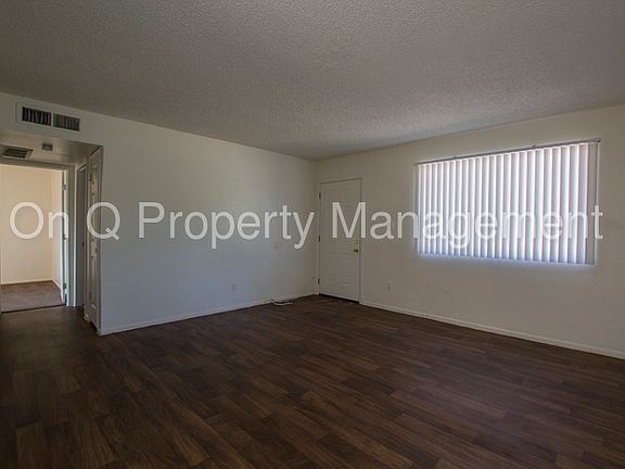 5th image of 2201 W Belmont Ave APT 2