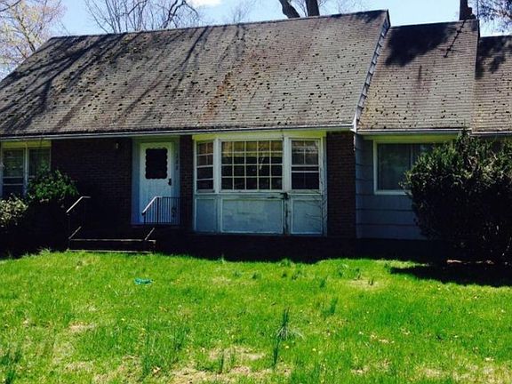 4th image of 288 S Lincoln Ave