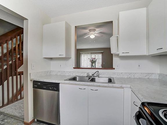 4th image of 5704 Snow Dr