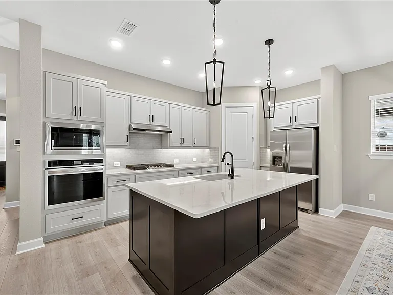 468 Harvest Moon Dr — Photo 2