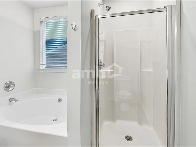 3801 Wingdale Ct — Photo 13