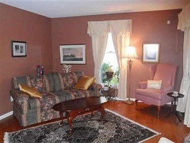 4th image of 3131 Killingworth Ln