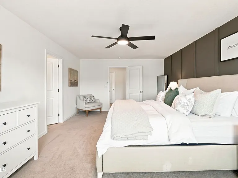 1041 Persimmon Ln — Photo 15