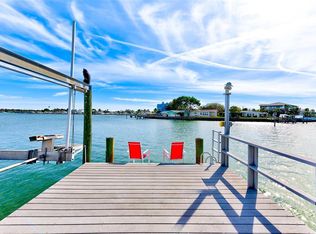 425 Harbor Dr S, Indian Rocks Beach, FL 33785