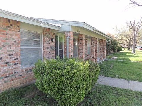 2nd image of 1300 Willow Wood Ct