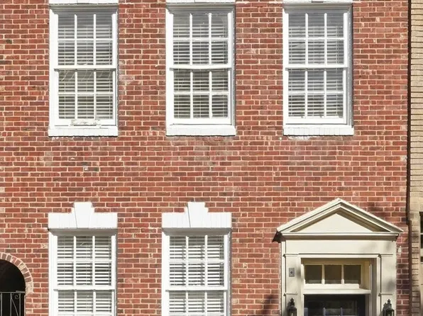 623 Pine St, Philadelphia, PA
