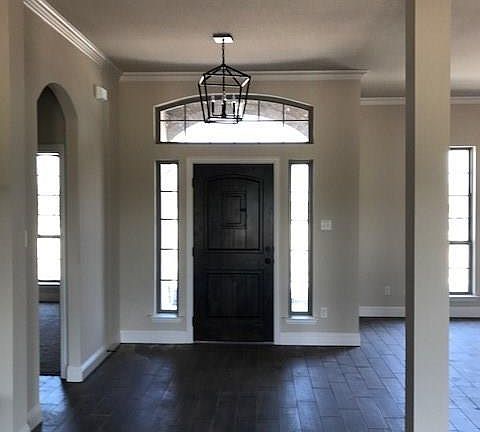 4th image of 8009 Loma Ln