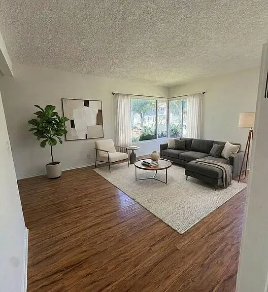 10218 Darby Ave #1 — Photo 3