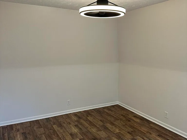 904 Plaza Dr #9 — Photo 31