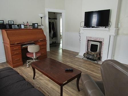 2nd image of 105 Pettit St