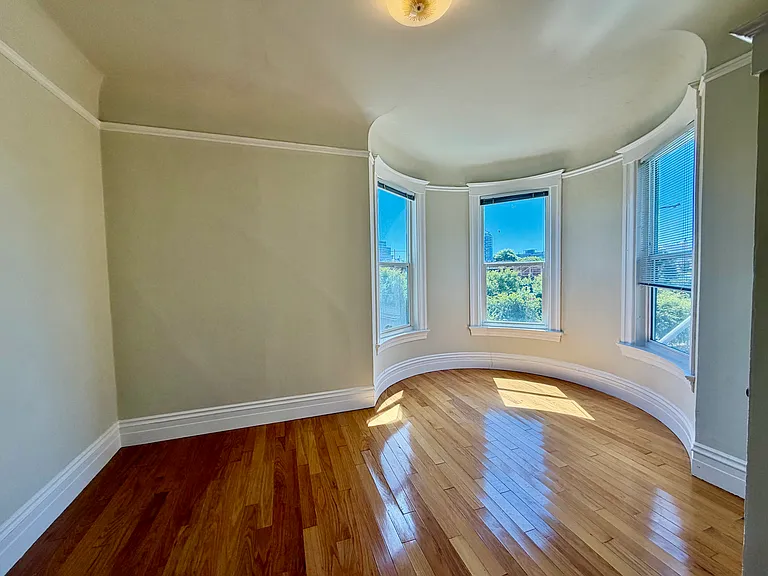 331 Octavia St #19 — Photo 4