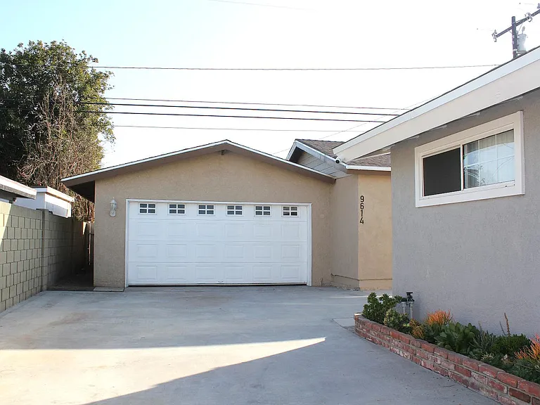 9614 W Cerritos Ave — Photo 33