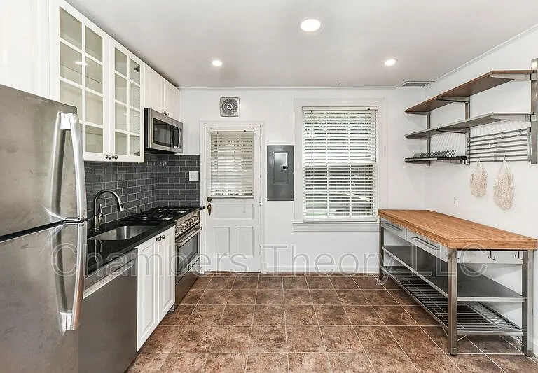 1400 S Barton St #432 — Photo 13