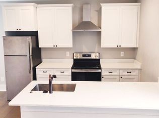 25 Strawberry Ln #B, Charleston, SC 29403