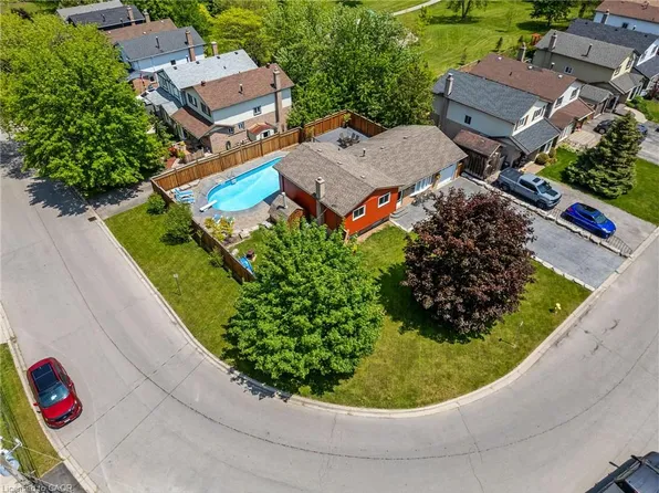 25 Burke Dr, Haldimand County, ON N3W 1C3