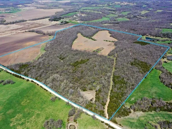 20958 Ida Rd, Leavenworth, KS 66048