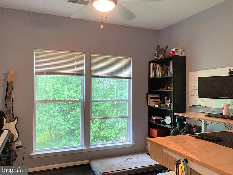 1509 N Point Dr #303 — Photo 16