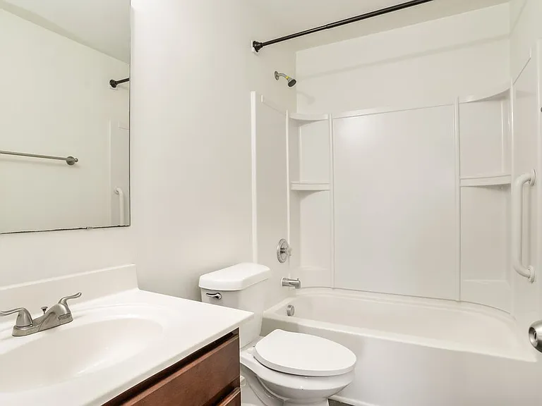 5004 Broad Leaf Ct — Photo 15