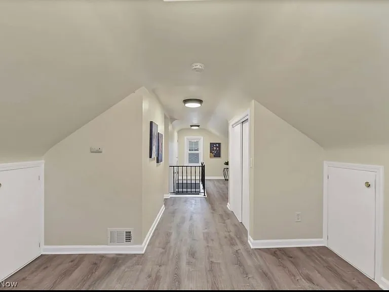 33381 Detroit Rd — Photo 33