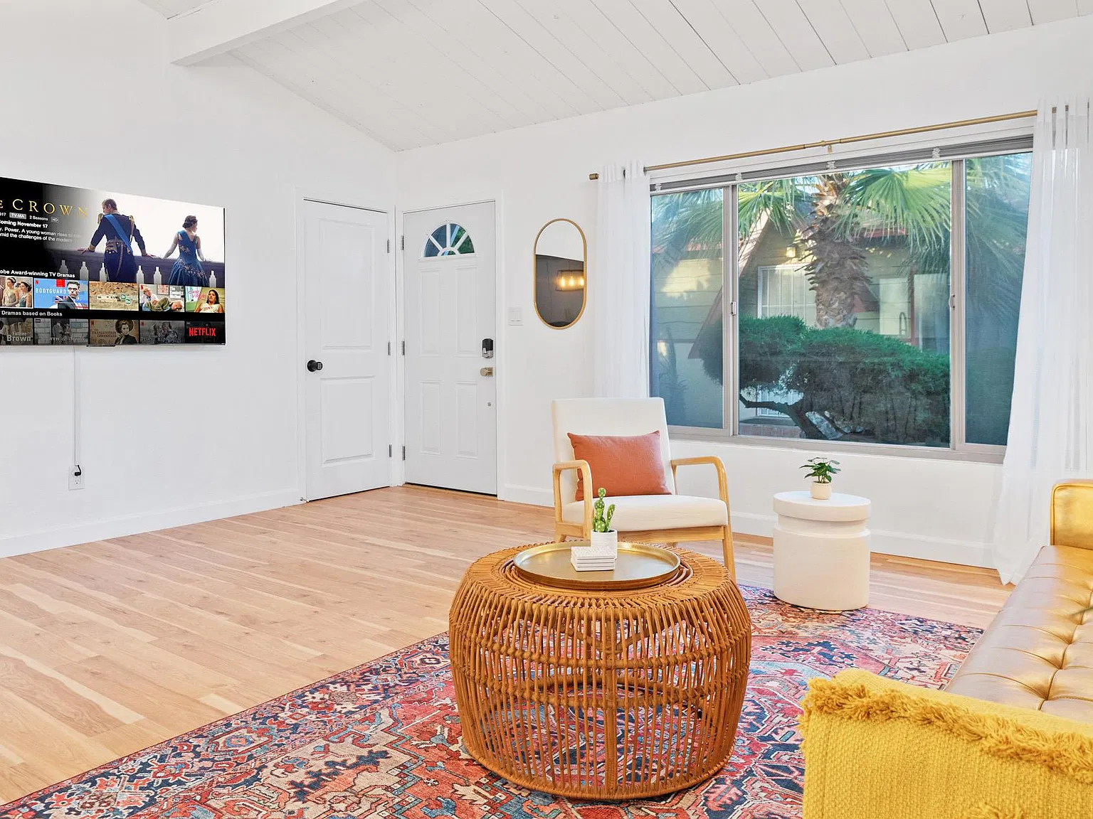 2 bed, 800 sqft, $3,050 — Photo 4
