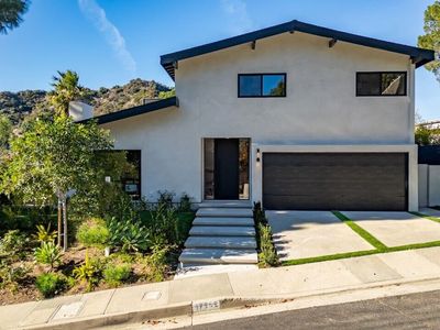 17252 Escalon Dr, Encino, CA, 91436