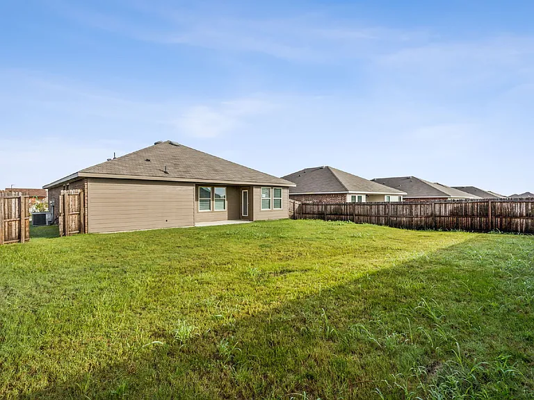606 Wrangler Dr — Photo 21