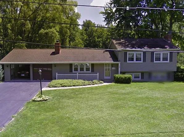 123 Melody Ln, Spring Arbor, MI 49283