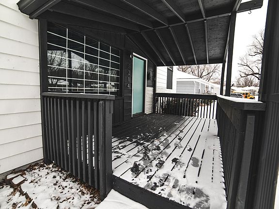 3rd image of 8214 Ruskin Way
