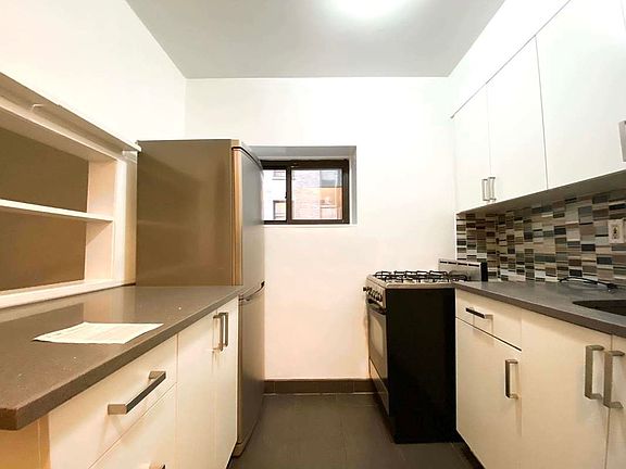 5th image of 301 W 105th St #1B