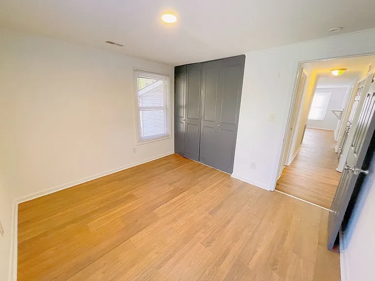 2528 Glenbrook Dr — Photo 11