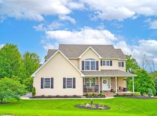 75 Ricks Rd, New Ringgold, PA 17960