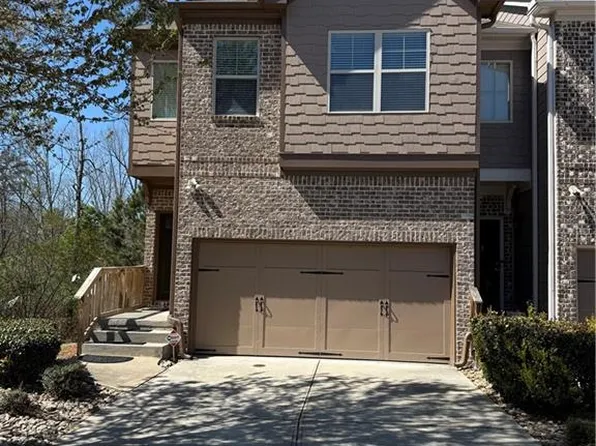 1921 Paxton Ridge Ct, Lilburn, GA 30047