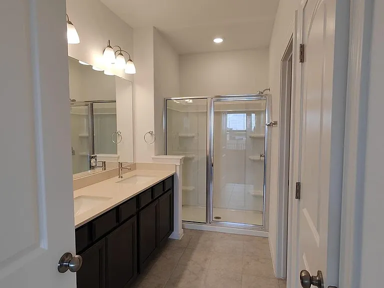 216 Turnbuckle Bnd — Photo 3