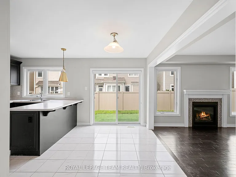 127 Solaris Dr — Photo 8