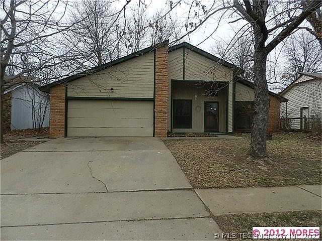 1st image of 1083 E 137th Pl
