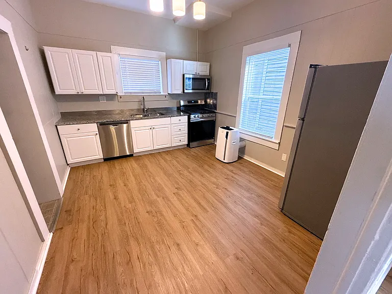 1001 Curran St NW #1 — Photo 4