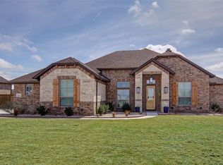 2121 Vanderbilt Dr, Weatherford, TX 76088