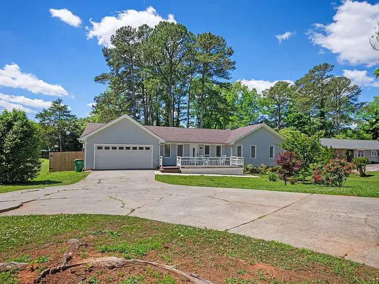 493 Greg Dr SW — Photo 40
